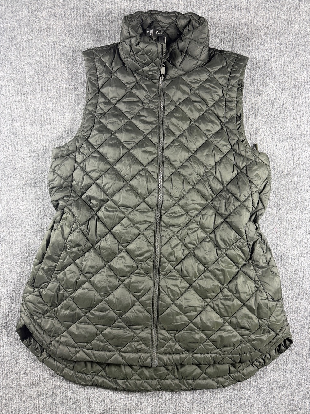 Athleta Women's Whisper Featherless Puffer Vest